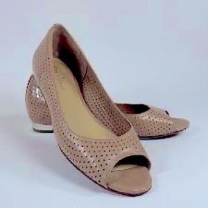 ⭐️⭐️RARE⭐️⭐️COLE Haan Astoria Peep Toe Ballerina Flats patent perforated leather